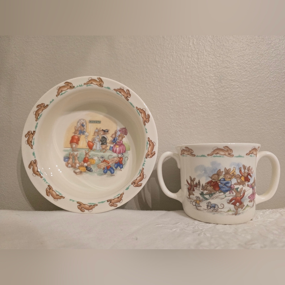 Royal Doulton Bunnykins Bowl And 2 Handled Baby Mug In Excellent Condition